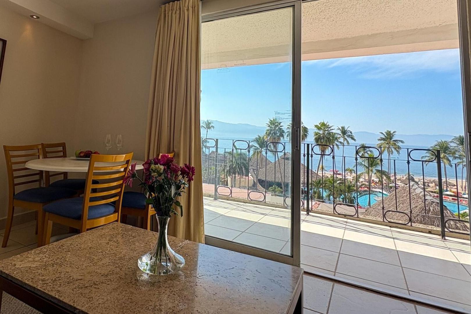 Spectacular View & Private Terrace!